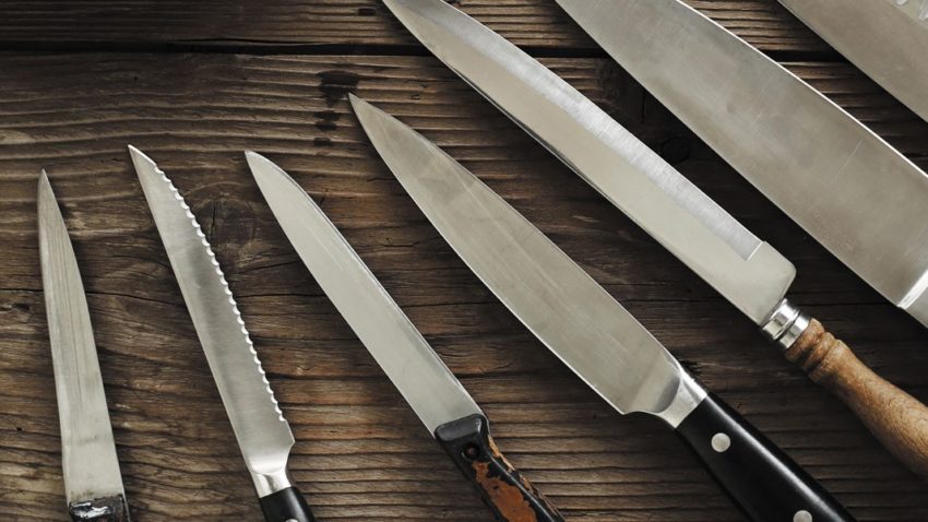 cuchillos5 850x478 - Coltelli, coltellini, machete e asce Camillus