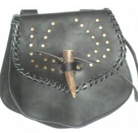 Medieval leather bag 275x264 - Come usare l'acciaino