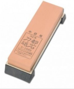 Piedra de afilar japonesa Nakato grano 1000 250x300 1 - Come usare l'acciaino