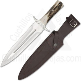 coltelli da finimento da caccia un simbolo ancestrale nella monteria spagnola 275x275 - Machete: Strumento Multifunzionale per Agricoltura e Sopravvivenza