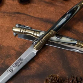 il coltello a stiletto un viaggio attraverso la sua storia design e eredita culturale 275x275 - Machete: Strumento Multifunzionale per Agricoltura e Sopravvivenza